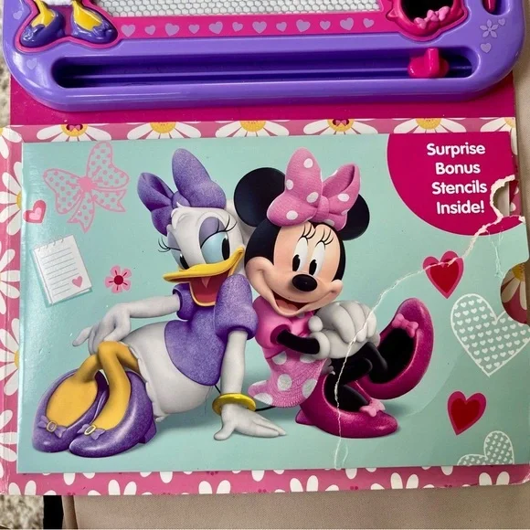Disney Minnie Mouse Purple Read and Doodle Drawing Board - Picture 9 of 14